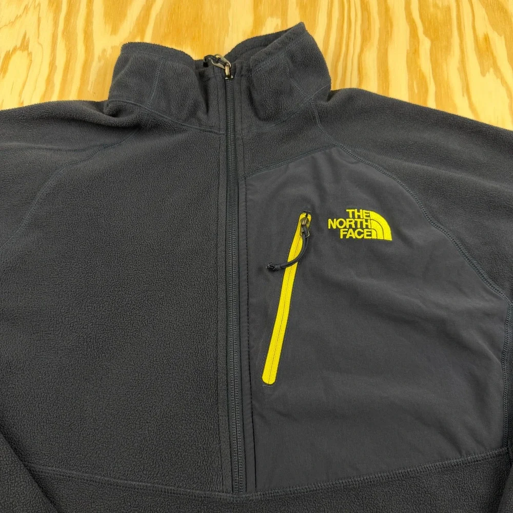 The North Face Mens FlashDry Quarter Zip Fleece Pullover Navy Blue Large C741